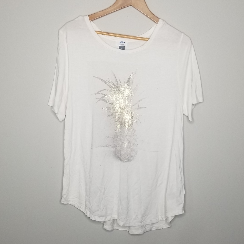 Old Navy Pineapple Graphic Round Hem Tee